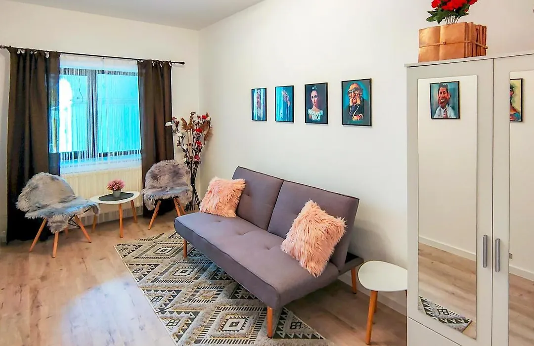 22 Loop Apartment-1